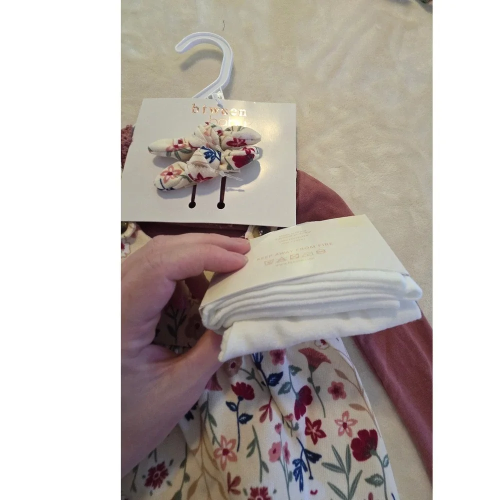 NWT Btween Baby 12M Spring Floral Dress Set Bodysuit Bows & Tights - Picture 4 of 7